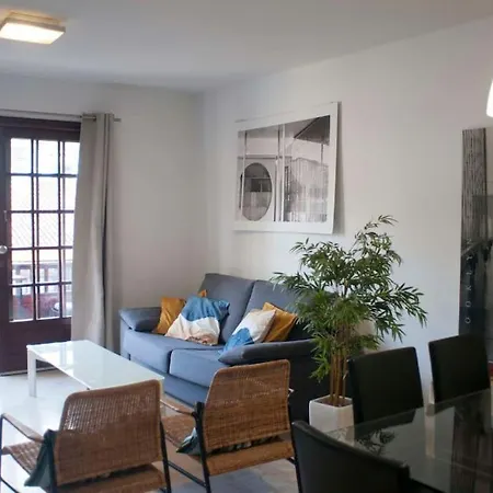 Apartman Localizacion Inmejorable Con Garaje Incluido *